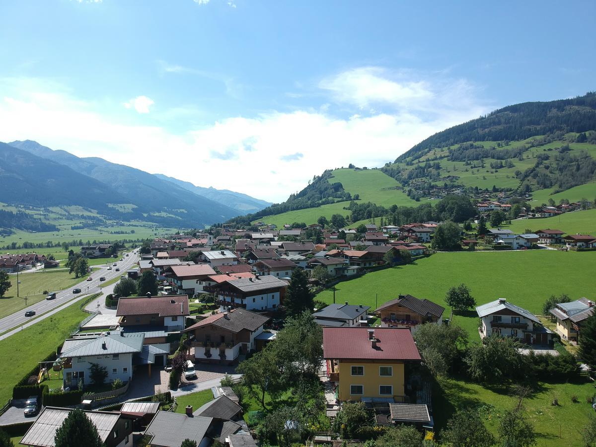 Appartement Am Tatscherlehen Piesendorf Esterno foto